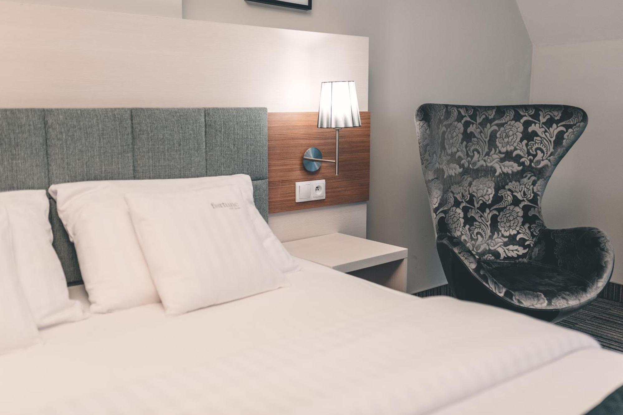 Fortune Old Town Boutique Hotel 포즈난 외부 사진